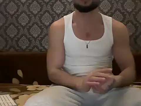 Snapshot of GitanoBoy chatting on November 26, 4:40 pm GitanoBoy online show from November 26, 4:40 pm