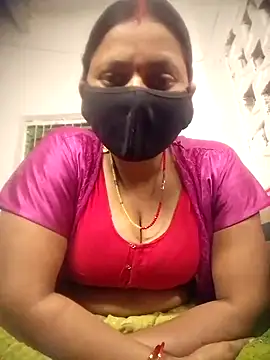 Snapshot of QRESABABY chatting on October 31, 1:13 am QRESABABY online show from October 31, 1:13 am