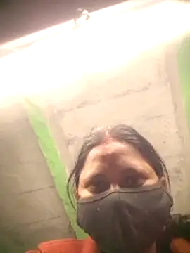 Snapshot of QRESABABY chatting on November 8, 11:19 pm QRESABABY online show from November 8, 11:19 pm