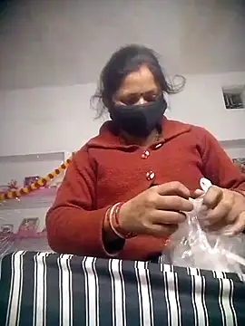 Snapshot of QRESABABY chatting on October 28, 11:47 pm QRESABABY online show from October 28, 11:47 pm