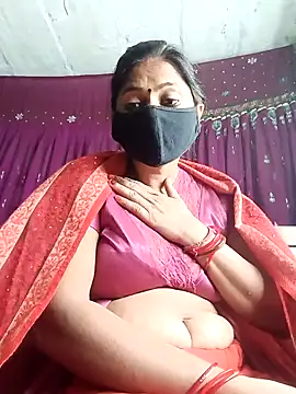 Snapshot of QRESABABY chatting on November 23, 12:20 am QRESABABY online show from November 23, 12:20 am