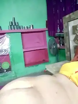 Snapshot of QRESABABY chatting on December 2, 12:44 am QRESABABY online show from December 2, 12:44 am