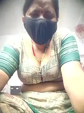 Snapshot of QRESABABY chatting on November 3, 10:35 pm QRESABABY online show from November 3, 10:35 pm