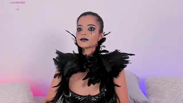 Snapshot of Sophie_Duarte chatting on October 31, 11:22 pm Sophie Duarte online show from October 31, 11:22 pm