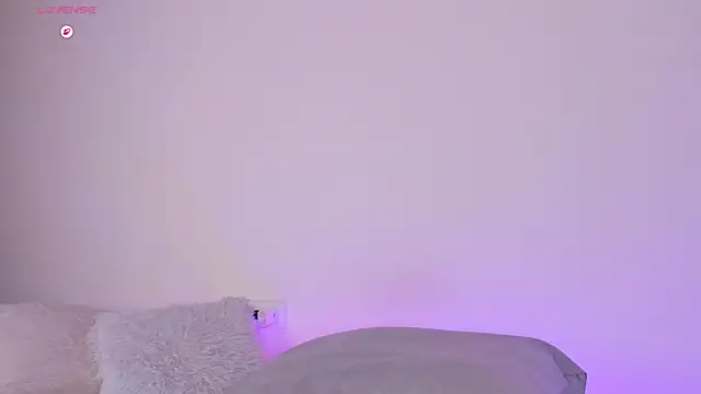 Sophie Duarte online show from May 19, 1:56 am