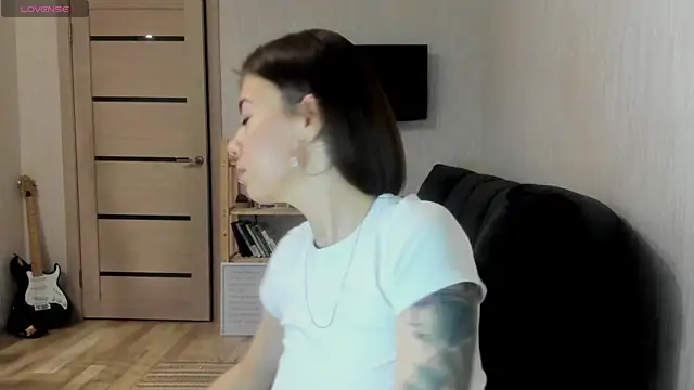 twinkle rosie online show from November 27, 5:52 am