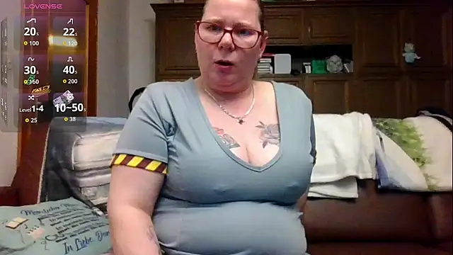 Kleinesluder-nrw online show from February 28, 8:19 pm