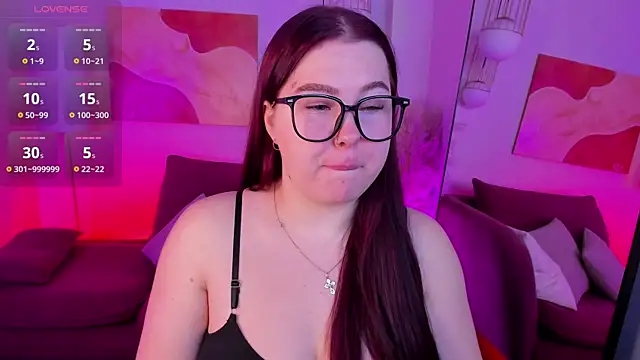 EffyBlush online show from November 30, 1:45 pm