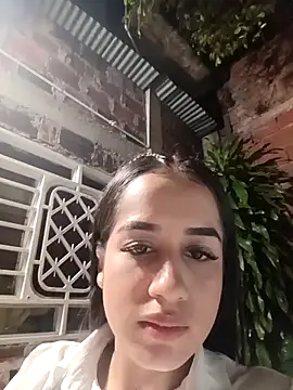 Snapshot of BabyCaramel18 chatting on November 2, 11:32 pm BabyCaramel18 online show from November 2, 11:32 pm