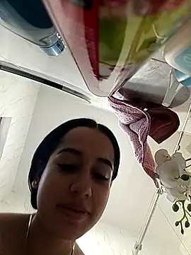 Snapshot of BabyCaramel18 chatting on October 29, 12:48 pm BabyCaramel18 online show from October 29, 12:48 pm