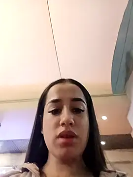 Snapshot of BabyCaramel18 chatting on October 21, 11:04 pm BabyCaramel18 online show from October 21, 11:04 pm