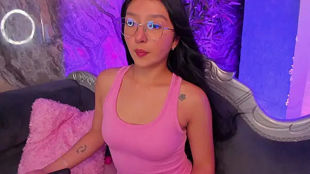 sydney miller  online show from March 18, 11:27 pm