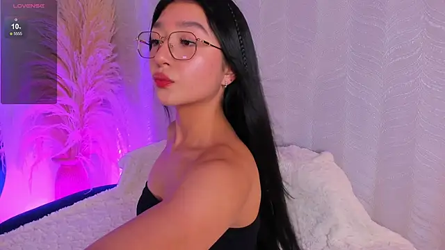 Snapshot of sydney_miller_ chatting on July 15, 1:34 am sydney miller online show from July 15, 1:34 am