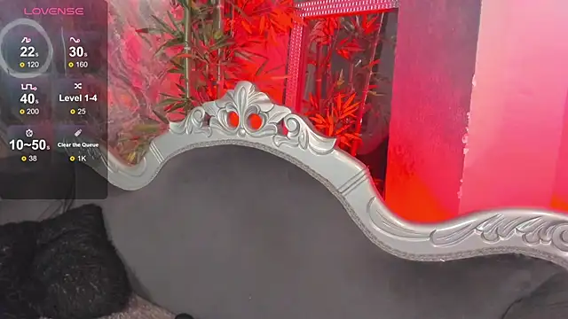 sydney miller  online show from April 10, 11:23 pm