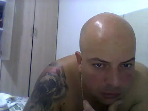 saitamahero1990 online show from May 10, 2:08 pm
