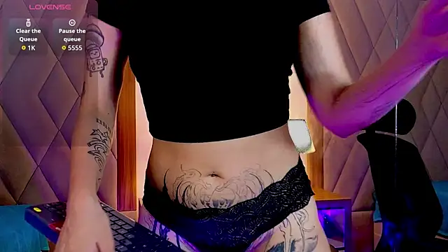 Snapshot of Athenea_sky_ chatting on November 7, 2:10 pm Athenea sky online show from November 7, 2:10 pm