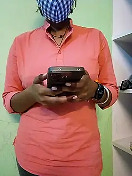 Rinki hoty online show from October 25, 8:35 am