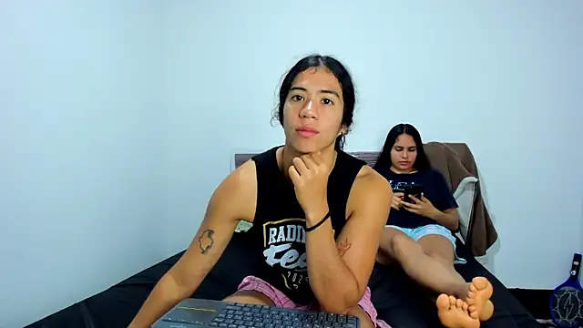 AshleyDeLuca  online show from January 11, 6:15 pm