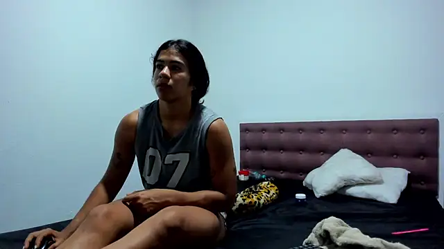 AshleyDeLuca  online show from February 19, 10:18 pm