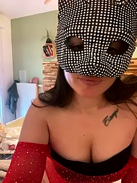  isadora online show from December 22, 9:31 am