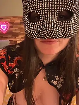  isadora online show from December 13, 8:04 pm