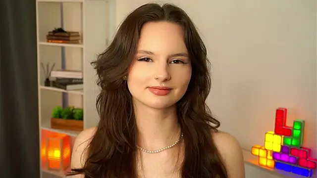 Snapshot of AlonaBackers chatting on October 25, 10:03 am AlonaBackers online show from October 25, 10:03 am