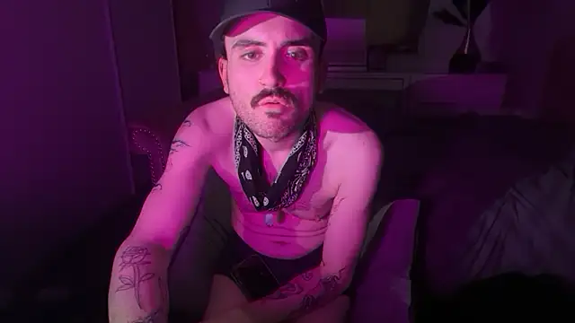 Snapshot of Gander_At_Xander chatting on October 30, 1:42 pm Gander At Xander online show from October 30, 1:42 pm