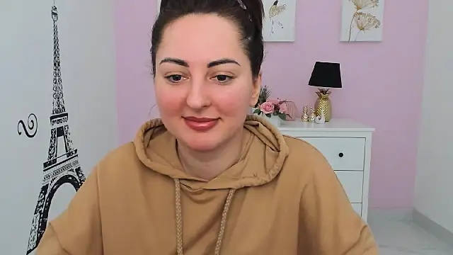 NoraSimons online show from March 27, 7:39 am