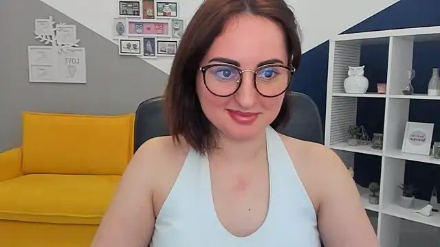 NoraSimons online show from March 7, 4:23 pm