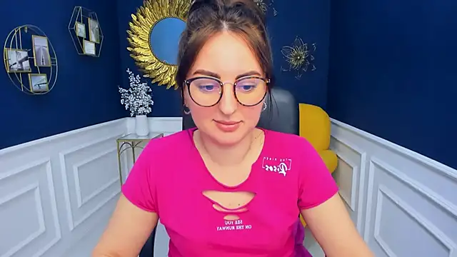 NoraSimons online show from March 6, 7:03 am