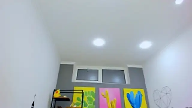 Snapshot of NoraSimons chatting on February 27, 5:40 am NoraSimons online show from February 27, 5:40 am