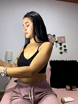 Evelinmiller97 online show from November 7, 1:54 am