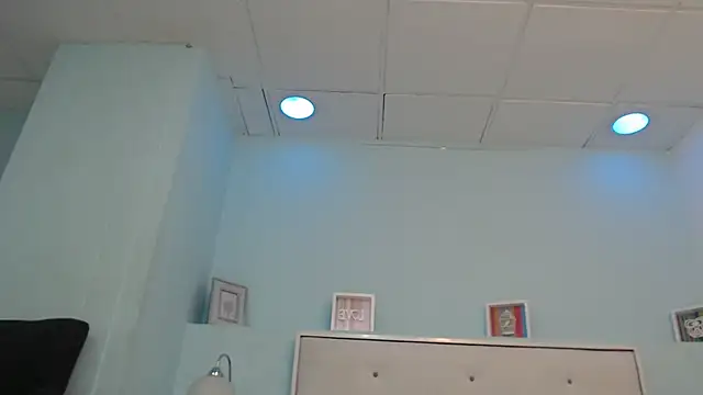 SusanWilliams  online show from November 28, 11:10 am