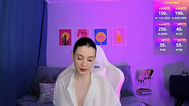 Snapshot of Baby_Annabelle chatting on November 23, 3:49 am Baby Annabelle online show from November 23, 3:49 am