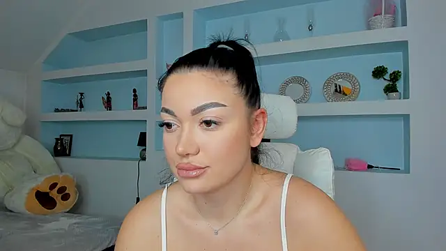 juliexxx online show from January 17, 6:55 pm