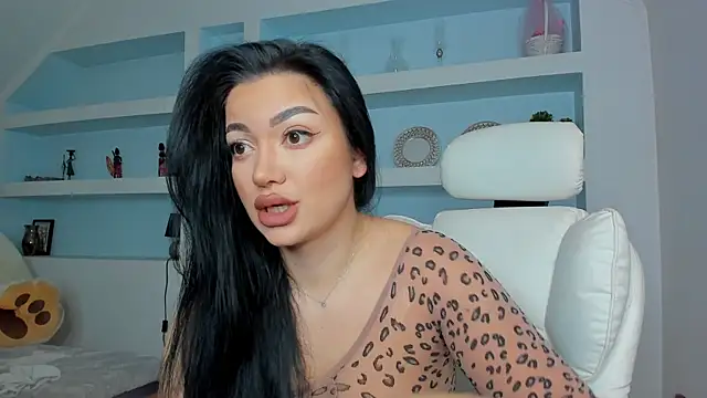 juliexxx online show from January 18, 5:38 pm