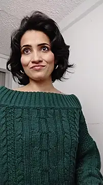 Snapshot of chloehanna chatting on October 27, 6:42 pm chloehanna online show from October 27, 6:42 pm