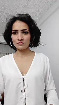 Snapshot of chloehanna chatting on November 13, 7:18 pm chloehanna online show from November 13, 7:18 pm