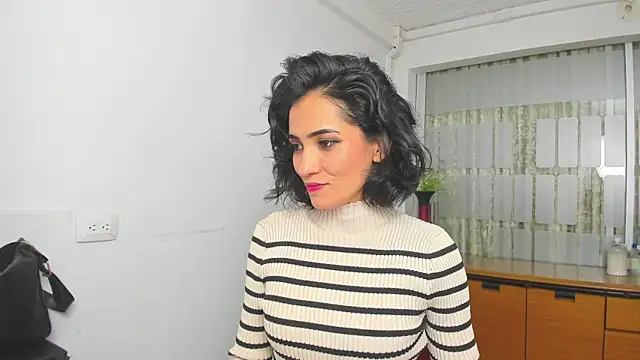 Snapshot of chloehanna chatting on November 26, 7:14 pm chloehanna online show from November 26, 7:14 pm