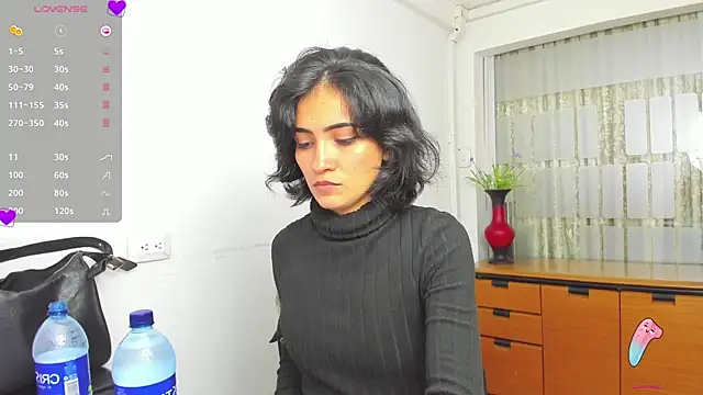 Snapshot of chloehanna chatting on November 24, 6:08 pm chloehanna online show from November 24, 6:08 pm