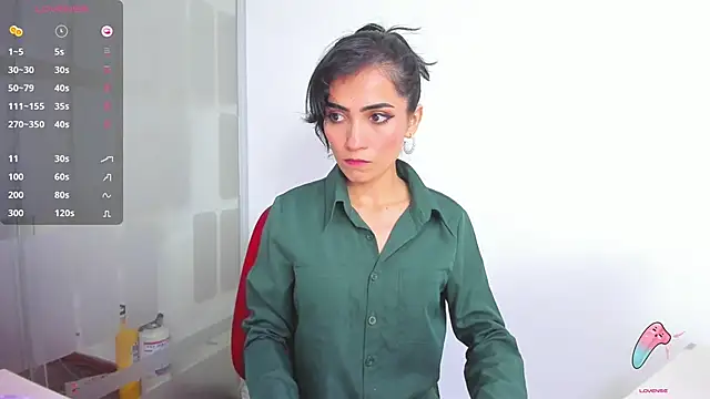 chloehanna online show from January 7, 8:36 pm