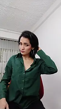 Snapshot of chloehanna chatting on November 5, 4:21 pm chloehanna online show from November 5, 4:21 pm