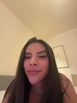 Thaylla sophiiia online show from March 31, 12:51 pm