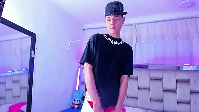 Snapshot of boyswantingplay chatting on November 23, 11:09 am boyswantingplay online show from November 23, 11:09 am