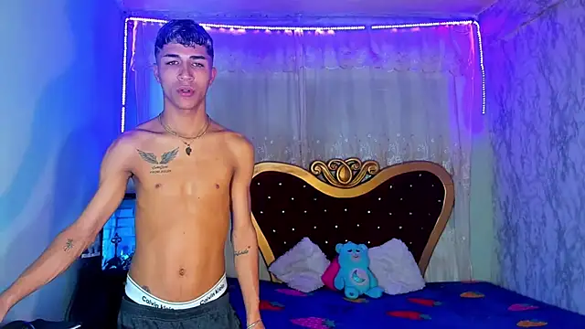 Snapshot of boyswantingplay chatting on February 26, 5:35 pm boyswantingplay online show from February 26, 5:35 pm