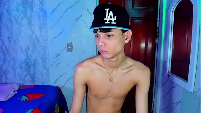 Snapshot of boyswantingplay chatting on February 20, 1:13 am boyswantingplay online show from February 20, 1:13 am