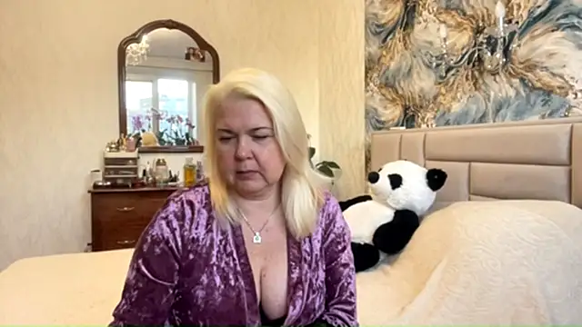 Snapshot of Galatea_2025 chatting on May 15, 5:00 pm Galatea 2025 online show from May 15, 5:00 pm