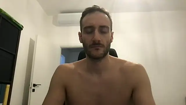 LukaShyGuy online show from January 15, 7:39 pm