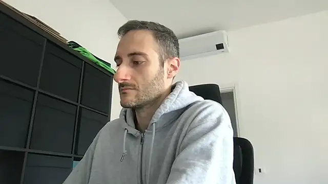 LukaShyGuy online show from February 24, 9:43 am