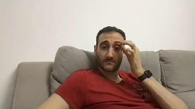 Snapshot of LukaShyGuy chatting on May 28, 8:37 pm LukaShyGuy online show from May 28, 8:37 pm